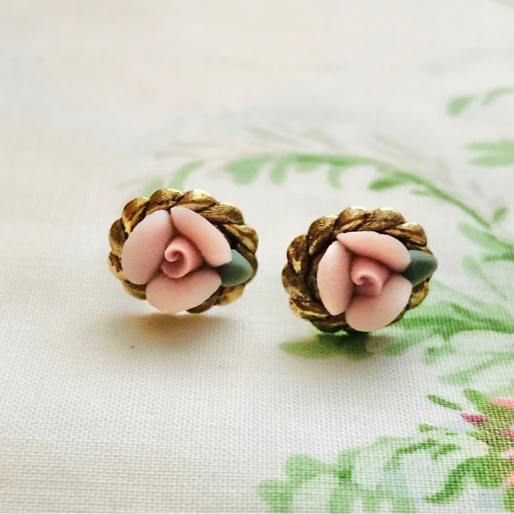 Vintage Rosebud Pink Flower Earrings Post Tiny Lightweight